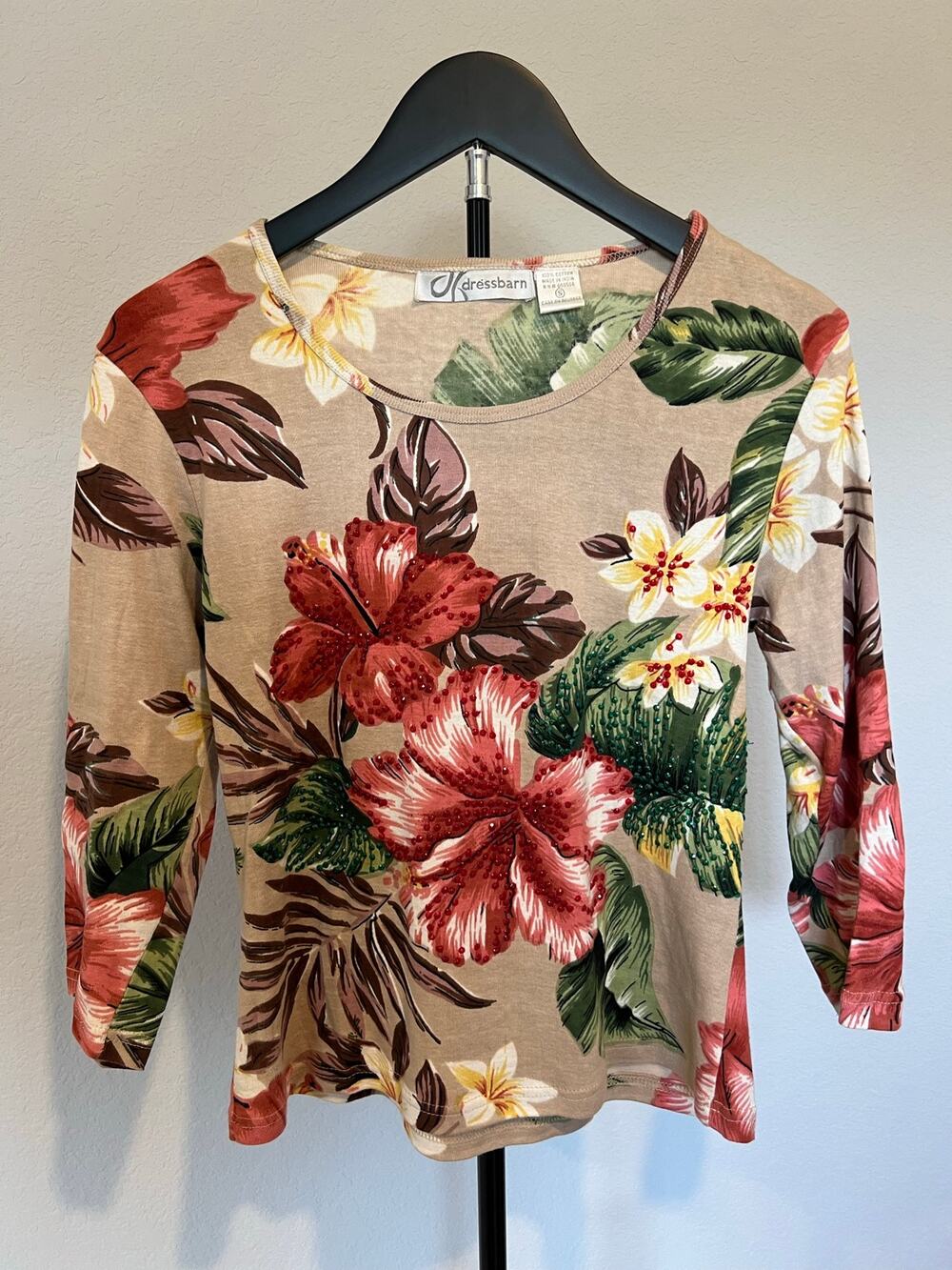 Dressbarn Tropical Floral Beaded 3/4 Sleeve Top Beige Small Vacation Resort Boho